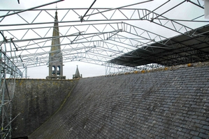 Echaffaudage parapluie en construction